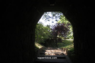 CASTILLOS DE GALICIA: SEGUNDA MURALLA CASTILLO DEL CASTRO. SIGLO XVII