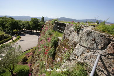 CASTILLOS DE GALICIA: SEGUNDA MURALLA CASTILLO DEL CASTRO. SIGLO XVII