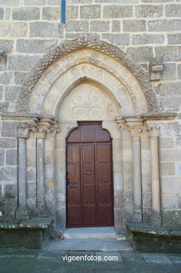 ROMANESQUE CHURCH OF CASTRELOS