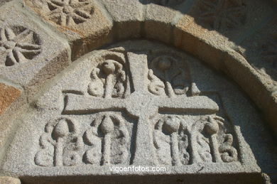 ROMANESQUE CHURCH OF CASTRELOS