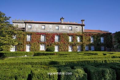 PAZO DE CASTRELOS. O PAZO GALEGO. SIGLO XVII