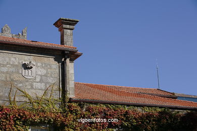 PAZO DE CASTRELOS.  QUIÑONES DE LEÓN. EL PAZO GALLEGO. SIGLO XVII