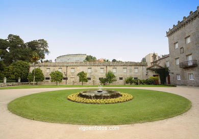 PAZO DE CASTRELOS.  QUIÑONES DE LEÓN. EL PAZO GALLEGO. SIGLO XVII