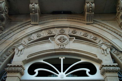 ARCHITECTONIC DETAILS IN THE STONE - THE GRANITE