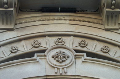 ARCHITECTONIC DETAILS IN THE STONE - THE GRANITE