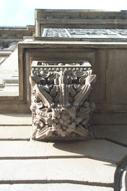 ARCHITECTONIC DETAILS IN THE STONE - THE GRANITE