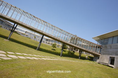 ARQUITECTO ALFONSO PENELA - ARQUITECTURA ECONÓMICAS Y EMPRESARIALES UNIVERSIDAD DE VIGO