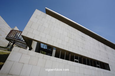 ARQUITECTO ALFONSO PENELA - ARCHITECTURE CIENCIAS JURÍDICAS UNIVERSIDAD DE VIGO