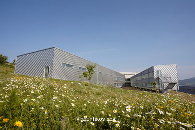 ARQUITETO CESSAR PORTELA - ARQUITECTURA FACULTEM DE MINAS UNIVERSIDADE DE VIGO