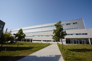 ARQUITETO CESSAR PORTELA - ARQUITECTURA FACULTEM DE MINAS UNIVERSIDADE DE VIGO