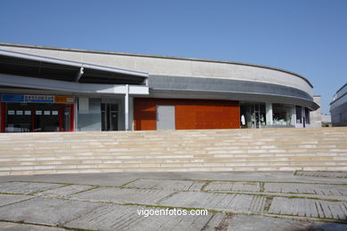 ENRIC MIRALLES - ARCHITECT ZONA COMERCIAL DE LA UNIVERSITY OF VIGO