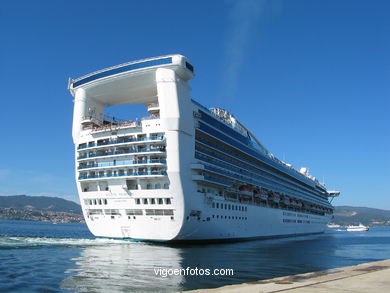 GOLDEN PRINCESS - CRUISE SHIP 