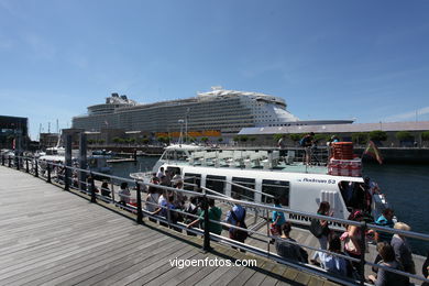 HARMONY OF THE SEAS - CRUISE SHIP 