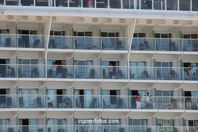 HARMONY OF THE SEAS - CRUISE SHIP 