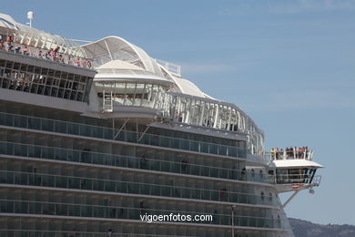 HARMONY OF THE SEAS - CRUISE SHIP 