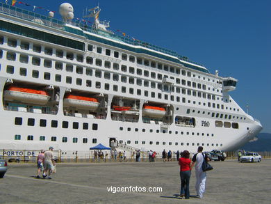 OCEANA - CRUISE SHIP  P&O