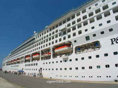 OCEANA - CRUISE SHIP  P&O