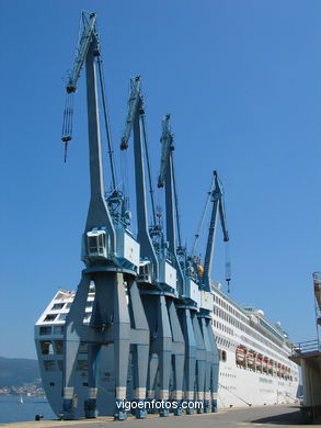 OCEANA - CRUISE SHIP  P&O