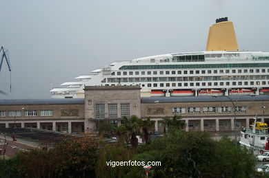 OUTROS TRANSATLÁNTICOS NO PORTO DE VIGO