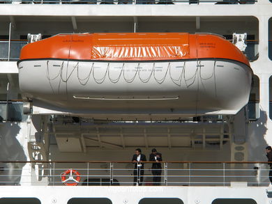 QUEEN MARY 2 (II) - CRUISE SHIP CUNARD