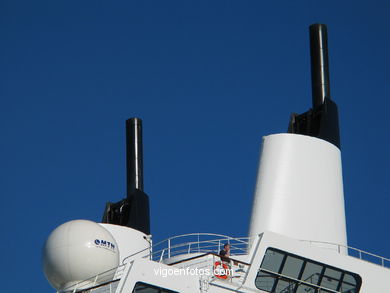 QUEEN MARY 2 (II) - CRUISE SHIP CUNARD