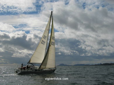 SAILBOATS - SAILING SHIPS