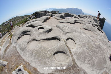 TOP OF THE PRINCE - CIES ISLANDS