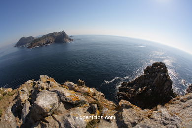 LIGHTHOUSE OF 'LA PORTA' - CIES ISLANDS