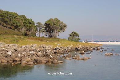 THE LAKE OF  THE CHILDREN - CIES ISLANDS