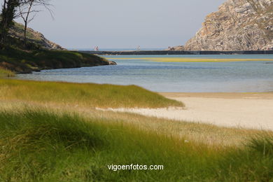 THE LAKE OF  THE CHILDREN - CIES ISLANDS