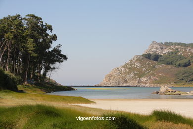 THE LAKE OF  THE CHILDREN - CIES ISLANDS