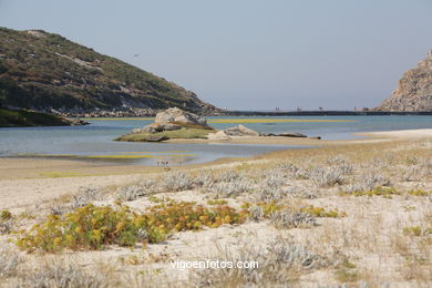 THE LAKE OF  THE CHILDREN - CIES ISLANDS