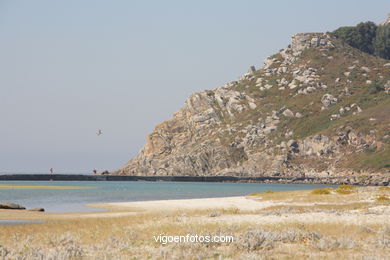 THE LAKE OF  THE CHILDREN - CIES ISLANDS