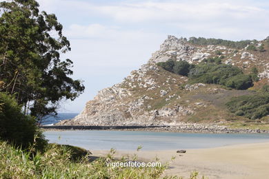 THE LAKE OF  THE CHILDREN - CIES ISLANDS