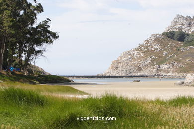 THE LAKE OF  THE CHILDREN - CIES ISLANDS