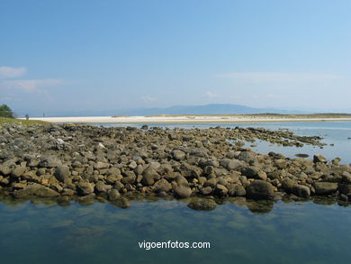 THE LAKE OF  THE CHILDREN - CIES ISLANDS