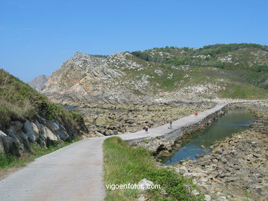 THE LAKE OF  THE CHILDREN - CIES ISLANDS