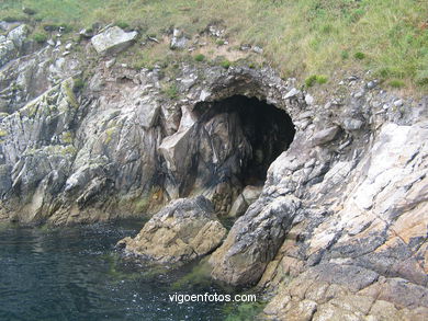 THE ROCKY COAST - CIES ISLANDS