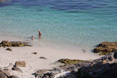 PRAIA DE NOSSA SENHORA. ILHAS CIES