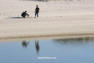 PRAIA DE RODAS. ILHAS CIES