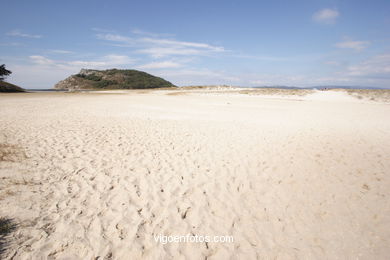 PLAYA DE RODAS. ISLAS CIES