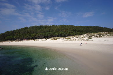 PLAYA DE RODAS. ISLAS CIES