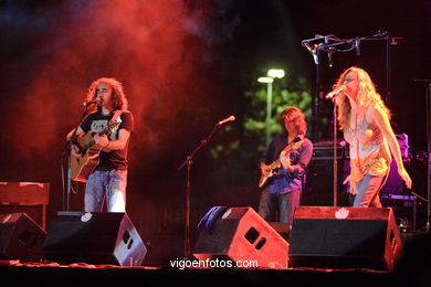 CÓMPLICES - TEO CARRALDA - CONCIERTO ESTRELLA GALICIA EN VIGO 2006