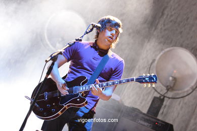 ARTIC MONKEYS - CONCIERTO EN CASTRELOS - VIGO