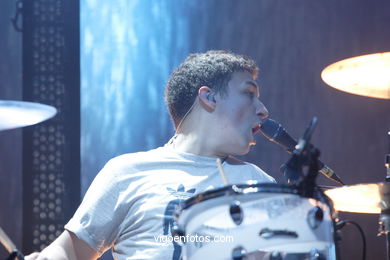 ARTIC MONKEYS - CONCIERTO EN CASTRELOS - VIGO