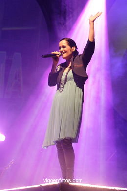 JULIETA VENEGAS - CONCERT IN CASTRELOS - VIGO (SPAIN)