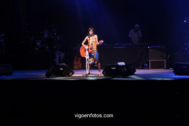 BEBE EM CONCERTO - FESTIVAL PARA VIGO VOU-ME - CASTRELOS