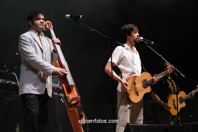 CAFE TACVBA EM CONCERTO - FESTIVAL PARA VIGO VOU-ME - CASTRELOS