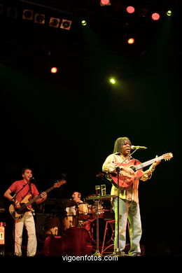 MILTON NASCIMENTO - FESTIVAL PARA VIGO VOU-ME 2006- CASTRELOS