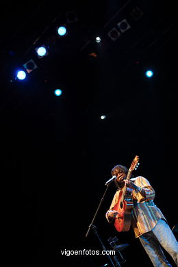 MILTON NASCIMENTO - FESTIVAL PARA VIGO VOU-ME 2006- CASTRELOS